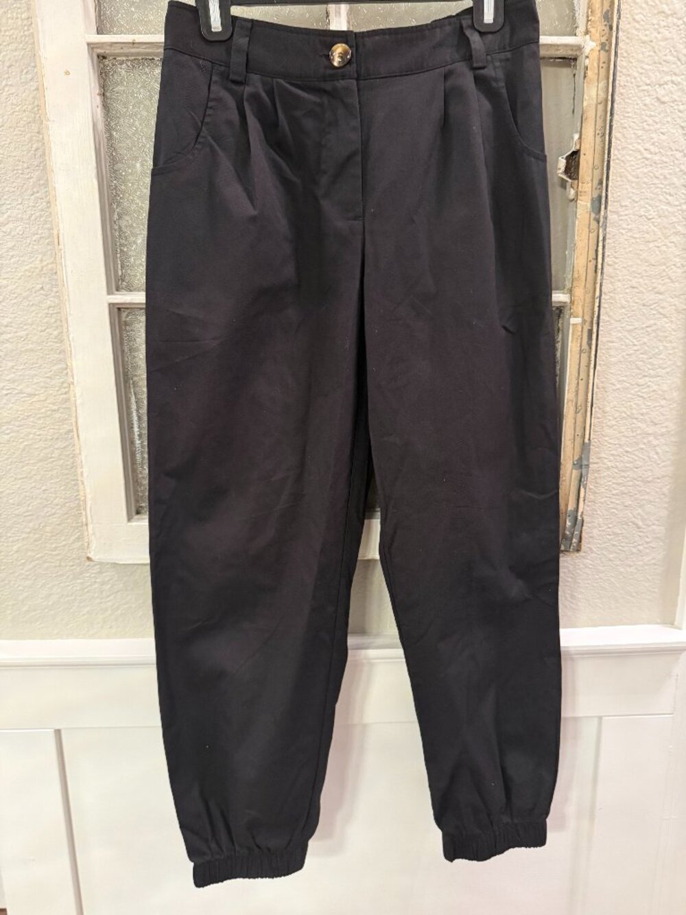 Halara High-Waisted Pleated Jogger Pants in Black NWT Small/Tall